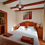 Cozy Townhouse With A Garden Playa de las Américas