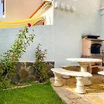 Cozy Townhouse With A Garden Playa de las Américas