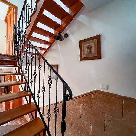 Cozy Townhouse With A Garden Playa de las Americas (Tenerife)