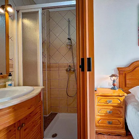 Cozy Townhouse With A Garden Apartament Playa de las Americas (Tenerife)