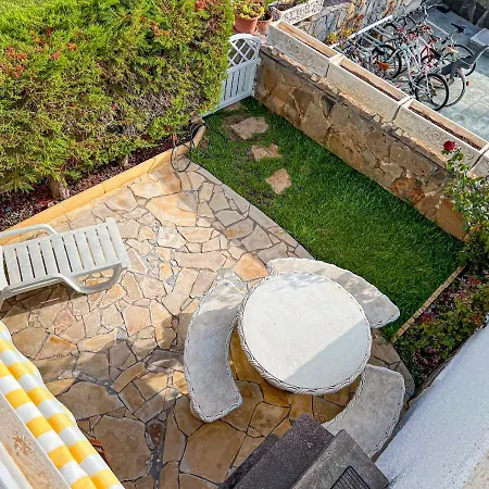 Cozy Townhouse With A Garden Playa de las Américas