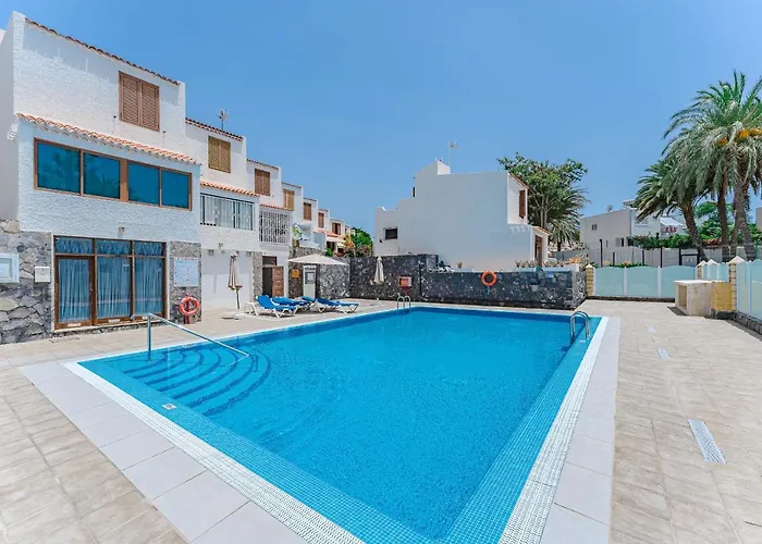 Daire Cozy Townhouse With A Garden Playa de las Américas
