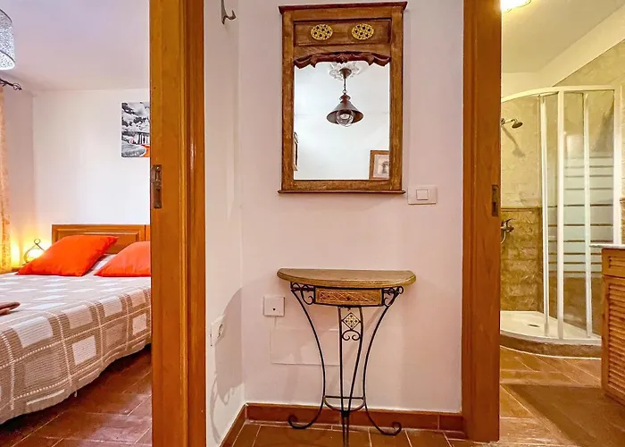 Apartman Cozy Townhouse With A Garden *