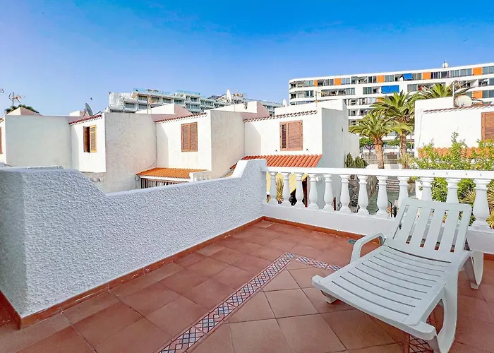 Daire Cozy Townhouse With A Garden Playa de las Américas
