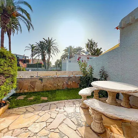 شقة Cozy Townhouse With A Garden بلايا ذي لاس أميريكاس
