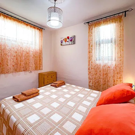 شقة Cozy Townhouse With A Garden بلايا ذي لاس أميريكاس